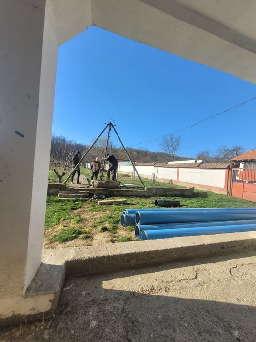 Puțuri apa curățări adanciri