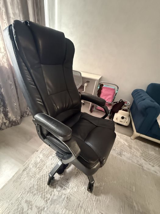 Продам офисное кресло