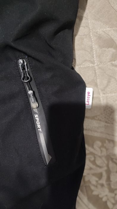 Продам зимний комбез "Лесси"