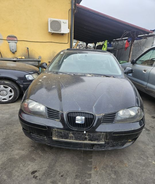Far dreapta Seat Ibiza 2003 1.9 SDI MT (64 hp)