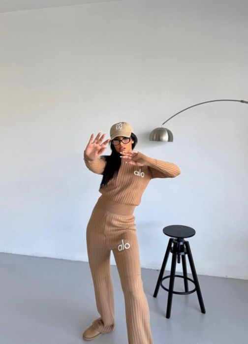 Compleu dama diferite modele