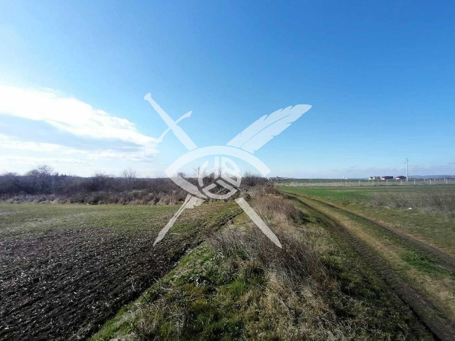 Продава се Парцел в Поморие - 2400 кв.м за 63 €/кв.м - Снимка #2