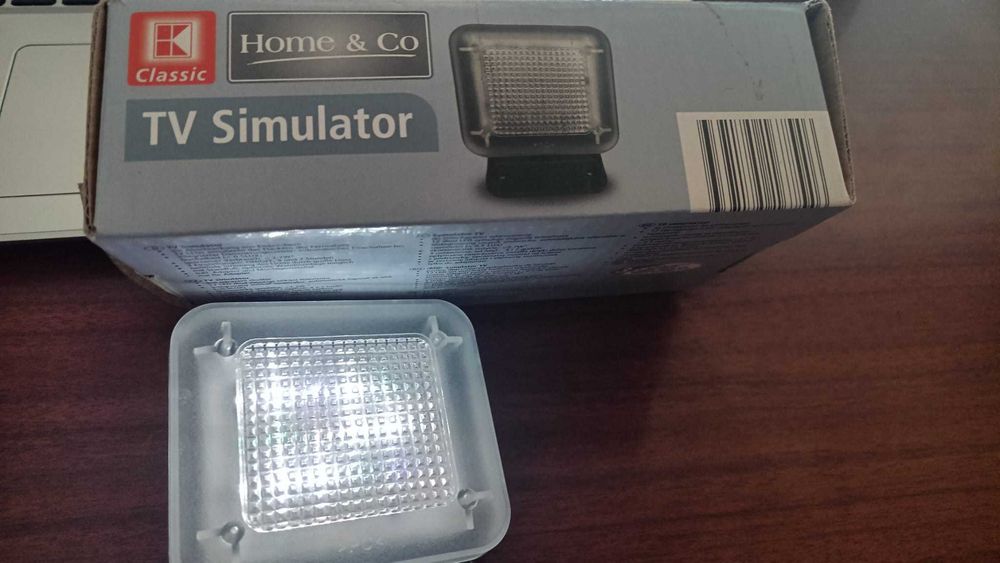 simulator TV - da impresia ca cineva este acasa si se uita la TV NOU