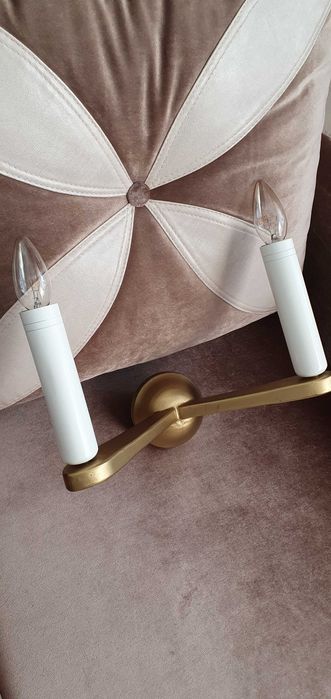 Aplică metalică cu două brațe