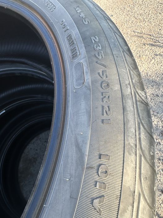 Шины 235/50R21 (4шт)