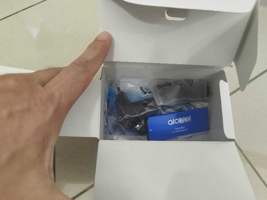 Смартфон Alcatel 1 2019