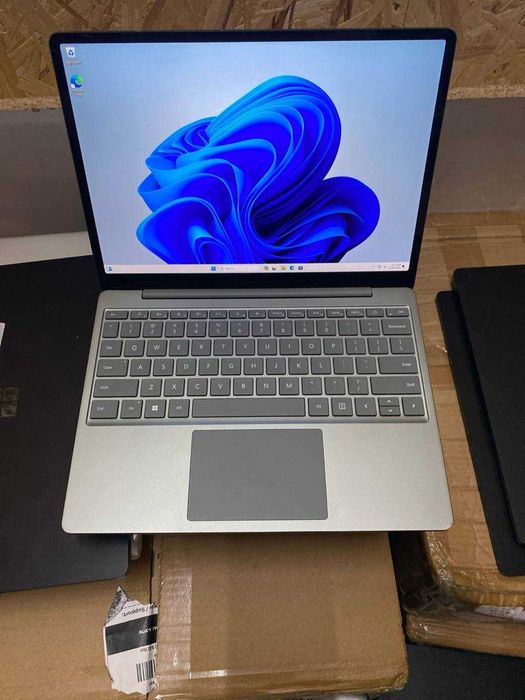 Surface Core i5 i7 ideal