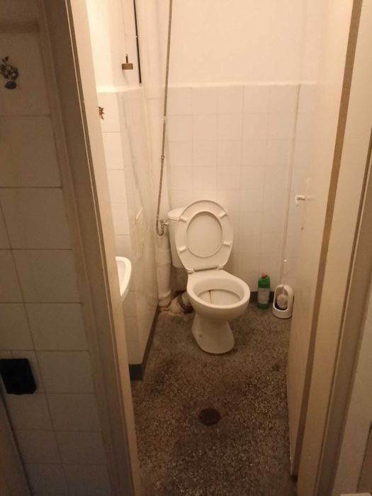 Дава се под наем Четиристаен апартамент в Разград, Варош - 120 кв.м за 398.82 € - Снимка #2