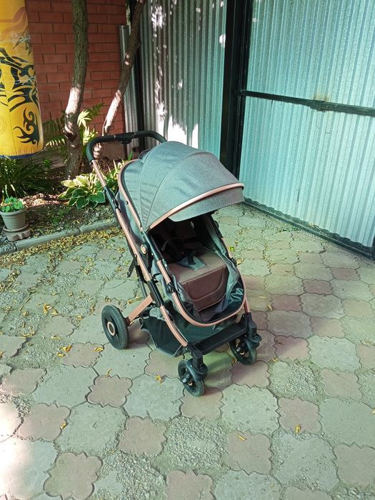 Продам коляску .