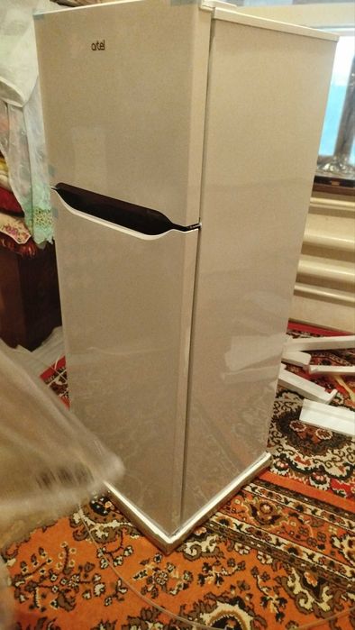 Холоделник Артел