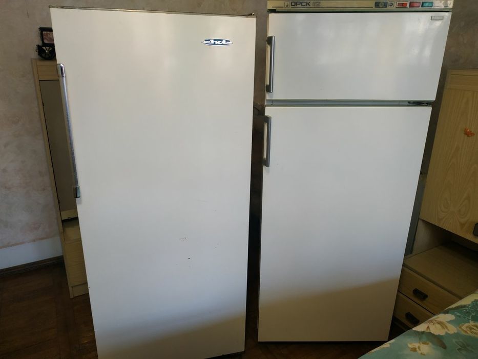 Продам холодильник. зил  и орск в хорошо  состояние