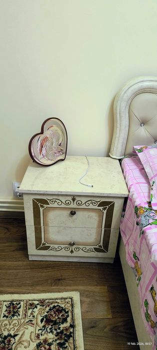 Vând mobila dormitor