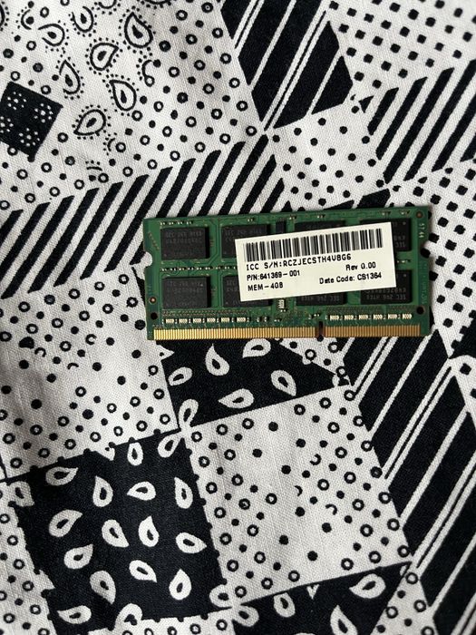 Samsung 4 GB DDR3 1600Mhz