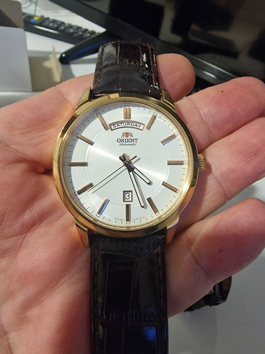 Ceas Orient Contemporary