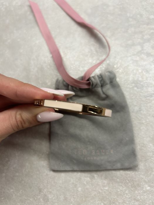 Твърда гривна Ted Baker