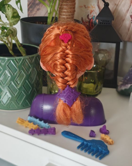 Модел Кукла за прически Ана - Frozen