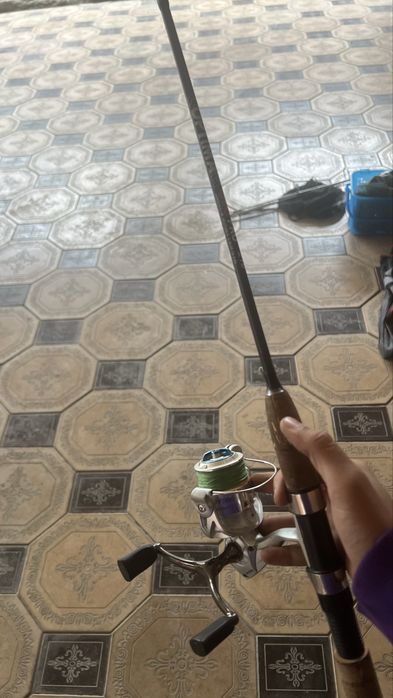 2спининга срочно