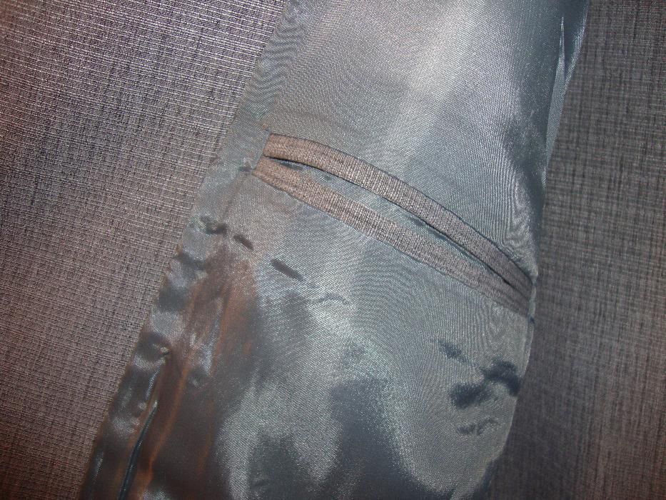 Мъжки сив костюм размер 52