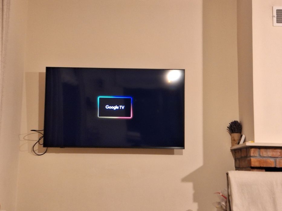 Chromecast cu Google TV (HD) – model G454V, complet cu telecomandă și cablu