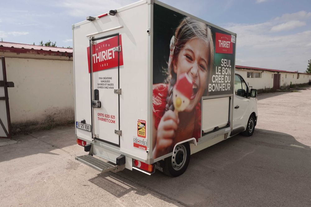 Izoterma Cu CONGELARE-24/26C*Curent380VRenaultT82TRAFIC2023 Motor2.0dAdBlue110Kw/150Cp Stare(NOUA)Rulaj93000kmImportFranta StareTehnicaEXCEPTIONALA*