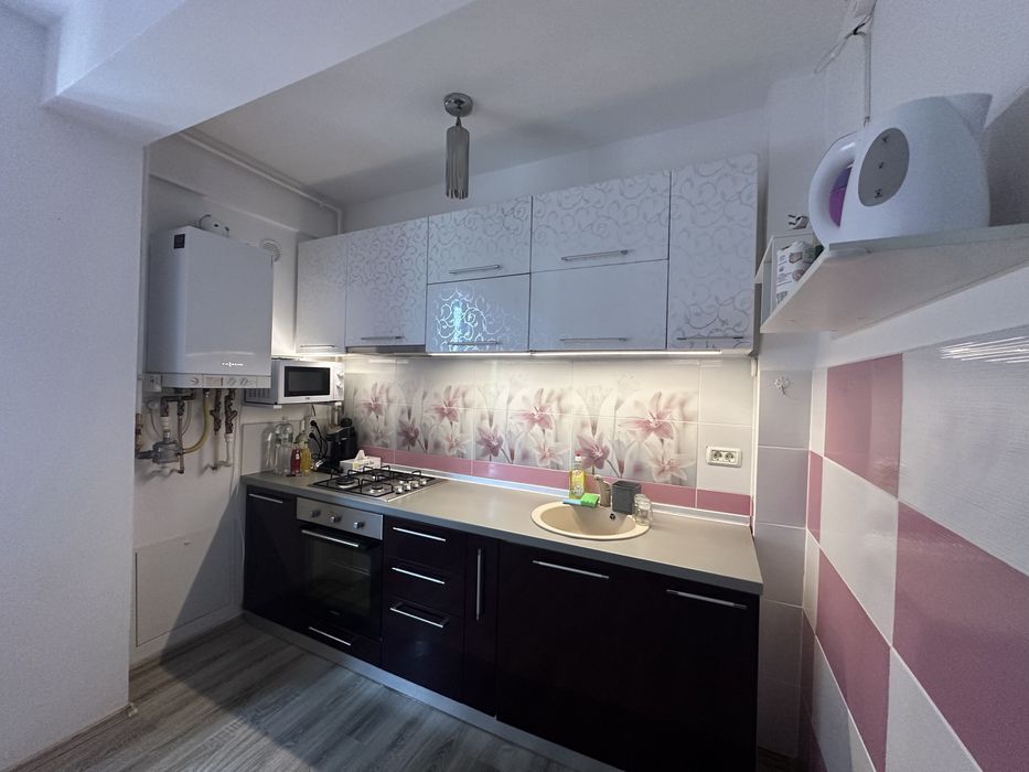 Inchiriez ap 2 camere comple rezidential