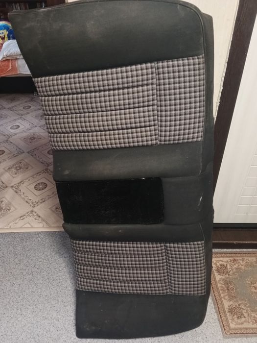 Продам сиденье на Мерседес 124