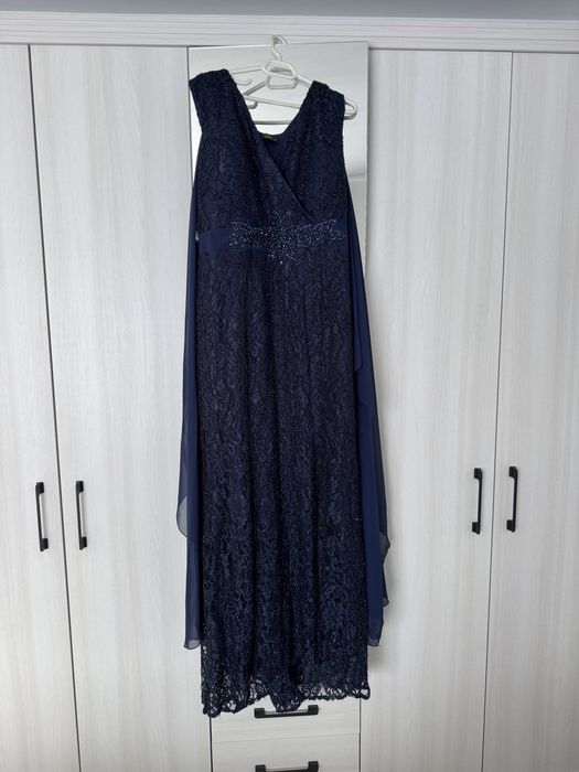 Rochie de ocazie noua, nepurtata