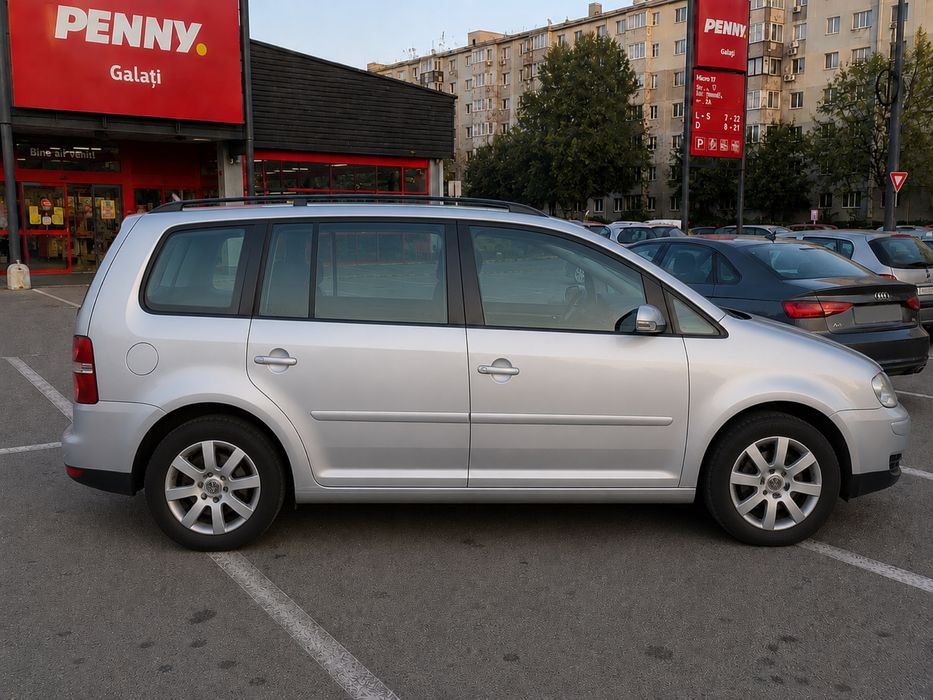 Vănd volkswagen passat touran 2006 - 1.9  TDI îngrijită și gata de drum