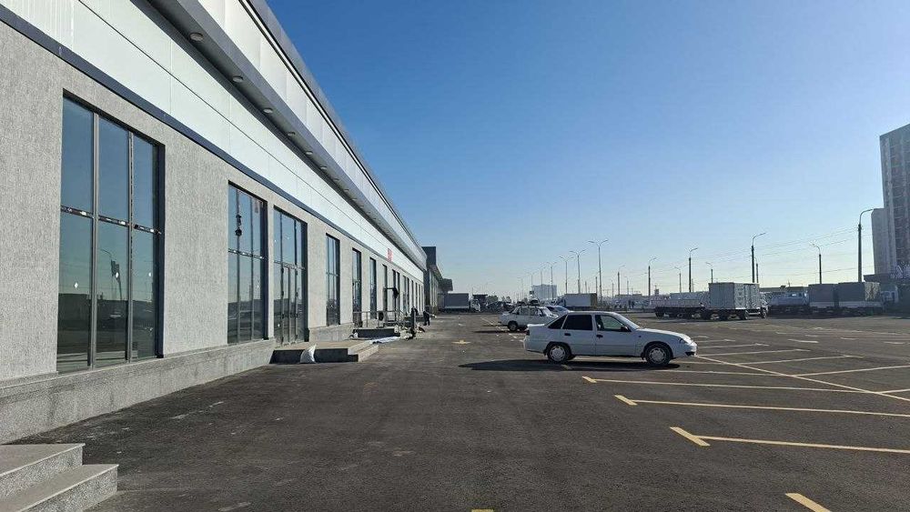 Аренда магазина 2460 м2