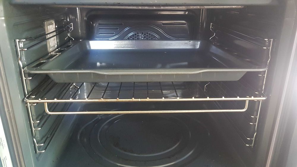 Срочно продам духовку SMEG