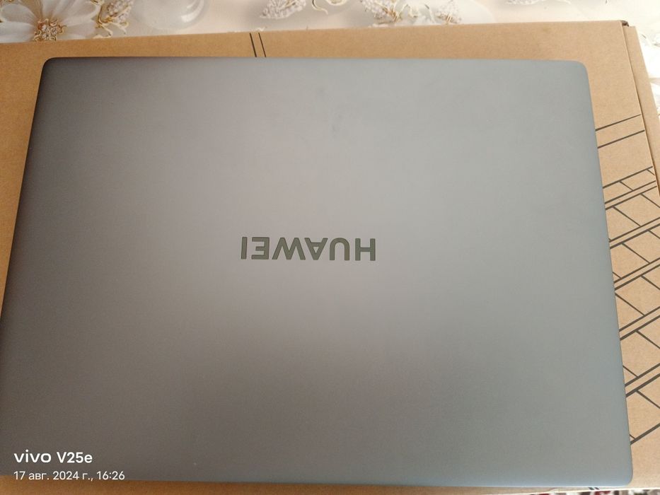 Noutbuk Huawei  D14