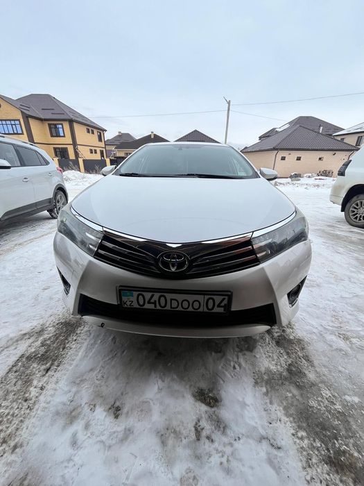 Toyota Corolla 2014 года срочно продам