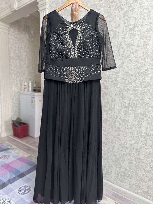 Вечерняя платье