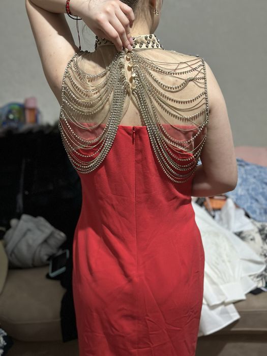 Платья все фирменные