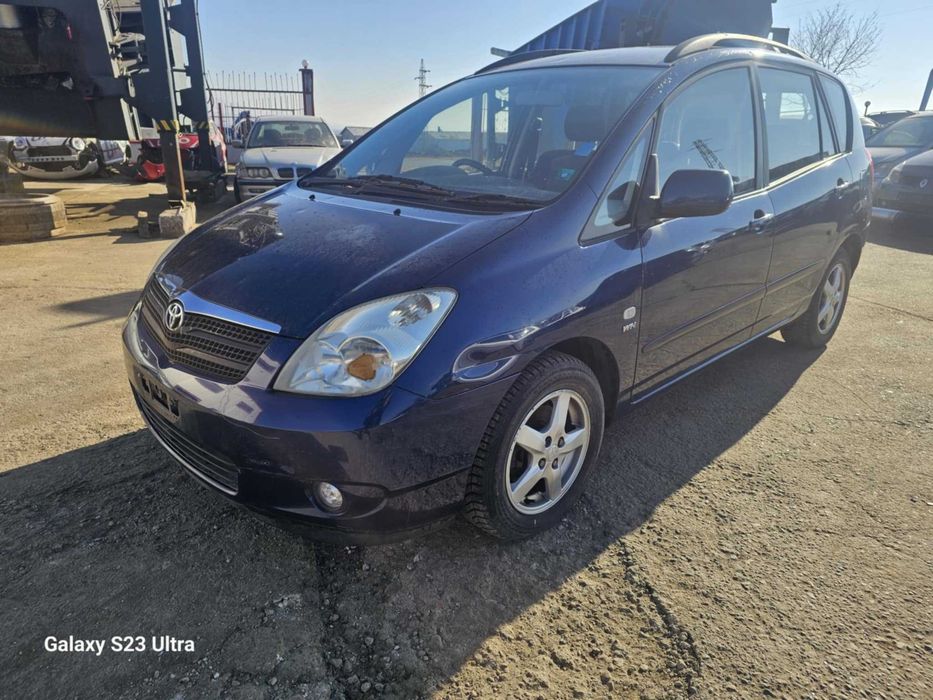 Тойота Корола Версо