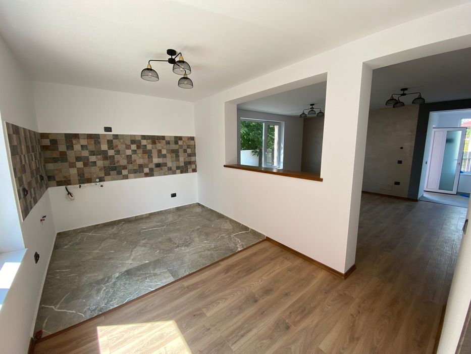 Vila P+E+pod Saftica/Balotesti, proximitate Tunari, Otopeni, Dimieni