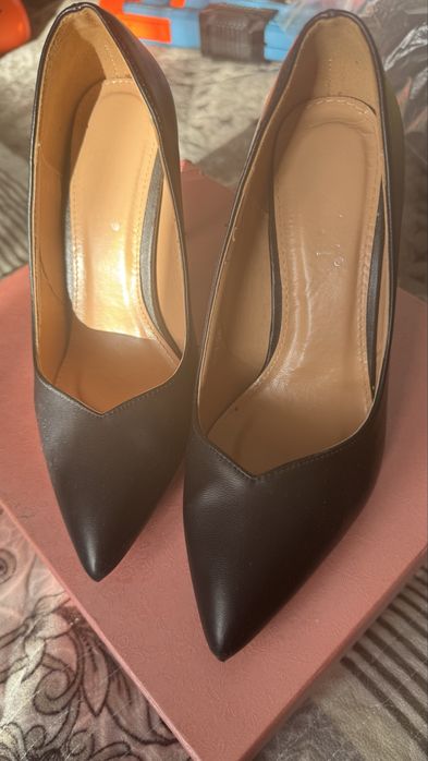 Продам обувь все в хорошем состоянии