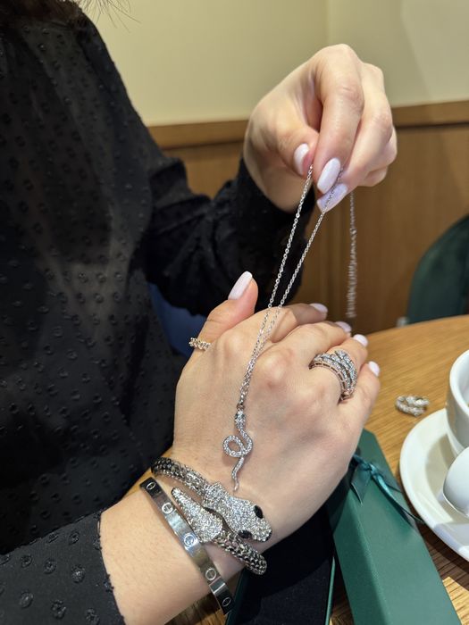 Часы,Браслеты и колечки. Соат,браслет ва узуклар