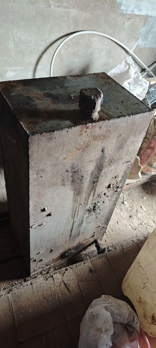 Бак под горючие смеси