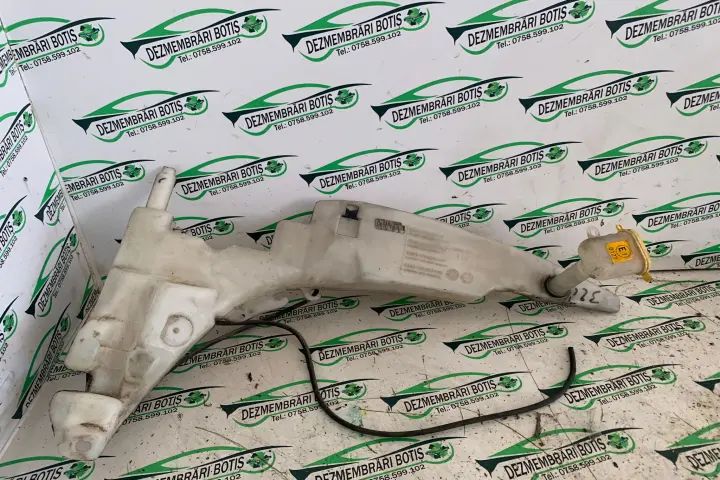 Vas lichid parbriz XS41-17618-CH Ford Focus 2003 1.8 MT TDCi (101 hp)