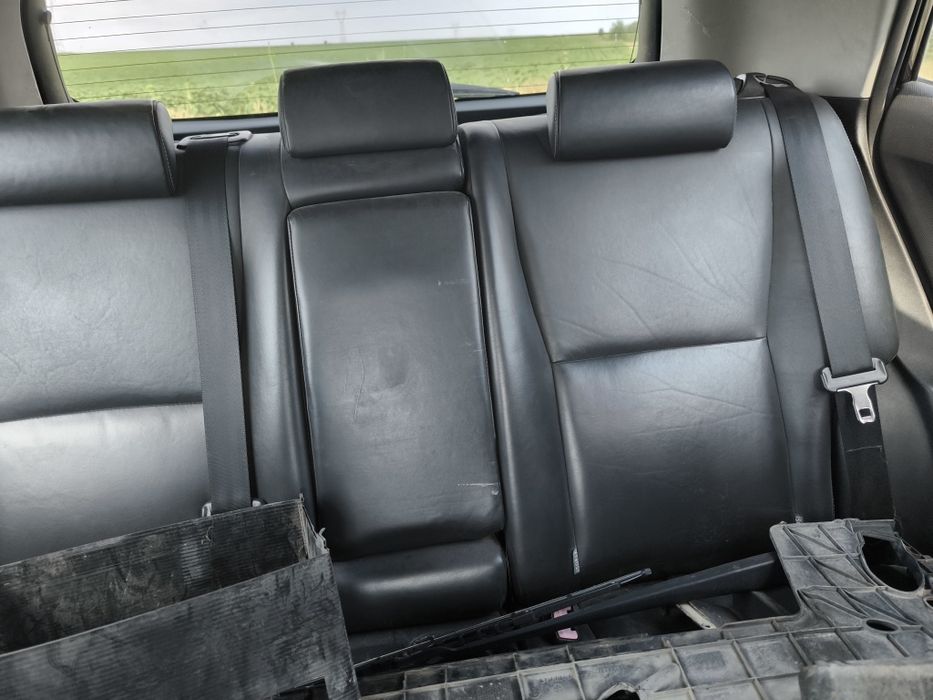 Тойота Аурис D kat На части