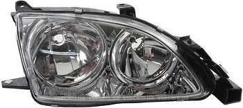 Фары левая и правая на Тойота Авенсис 00-03 / Toyota Avensis 00-03