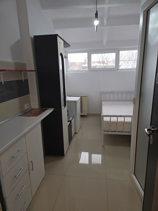 Camera de camin de închiriat