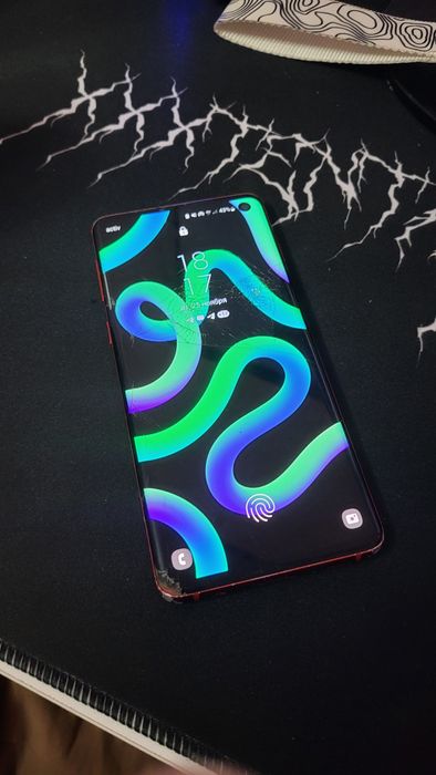 Самсунг S10 128/8