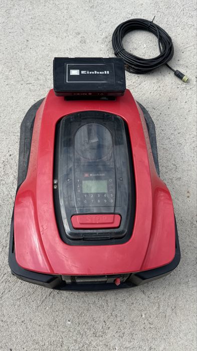 Продавам косачка робот Einhell