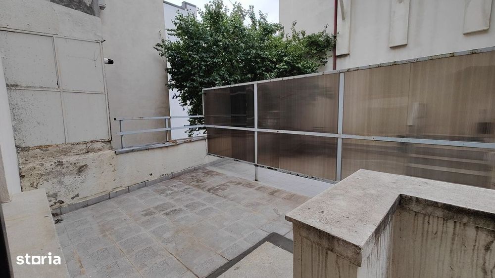 Apartament interbelic elegant cu terasă, pe Vasile Lascăr – lângă Daci
