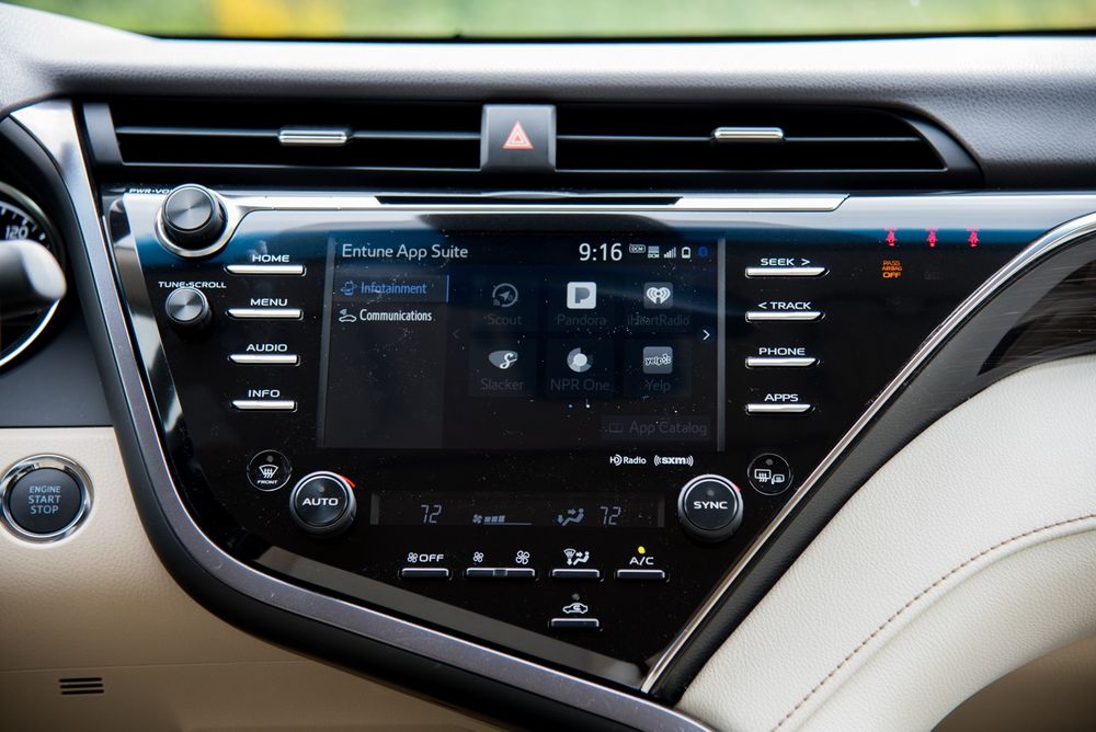 Подсветка бардачка - Toyota Camry (XV70), 3,5 л, 2019 года тюнинг DRIVE2