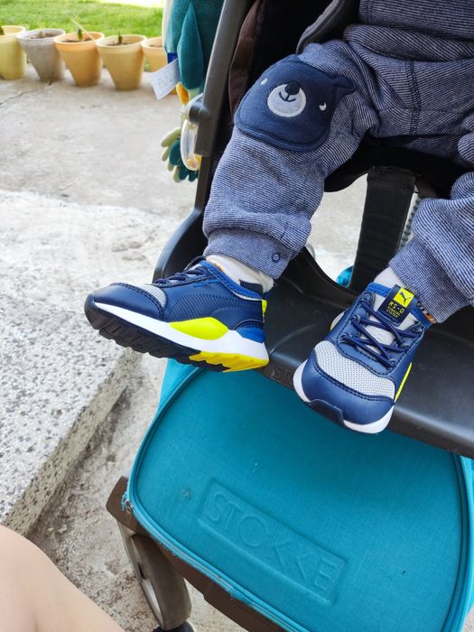 Почти нови детски маратонки 13см