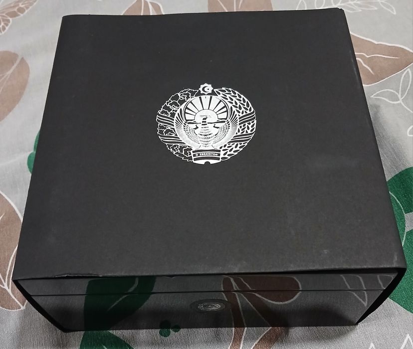 Uzmobile premium telefon