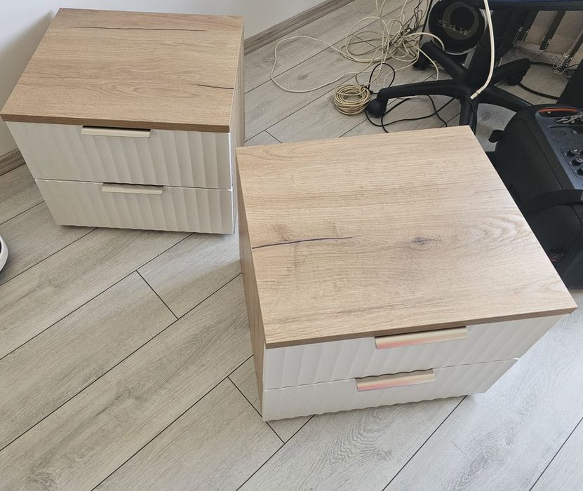 2 Noptiere noi albe